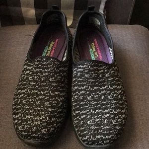 Skechers relaxed fit sneakers size 8.5